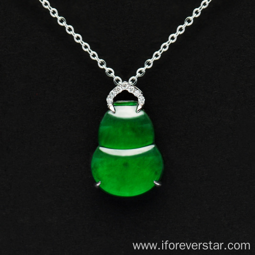 18K White Gold Jadeite Cucurbit Pendant